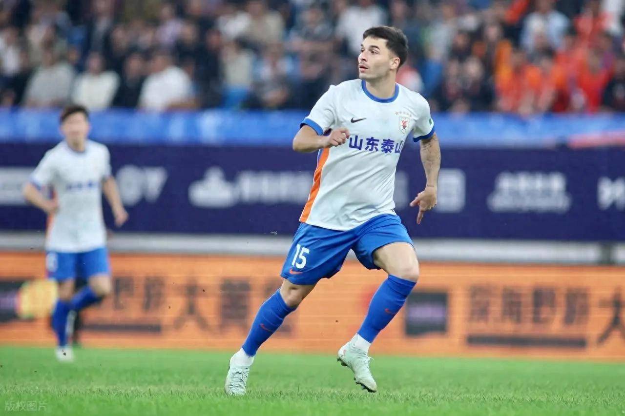 中坚, 但自代理主, 本赛季泰山 中坚, 但自代理主, 本赛季泰山