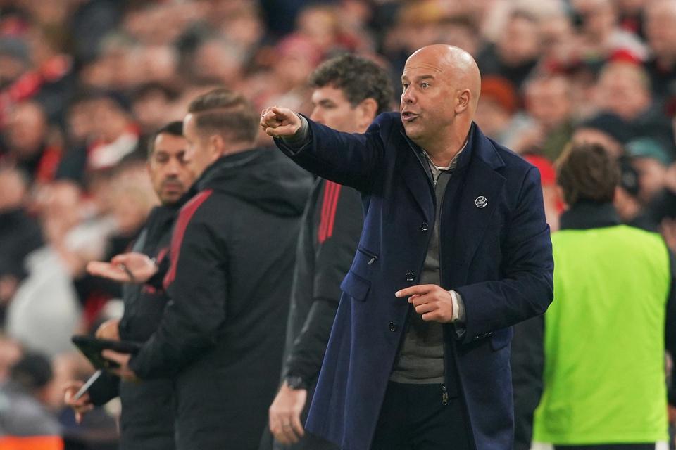 ue, 森纳 ue, 森纳